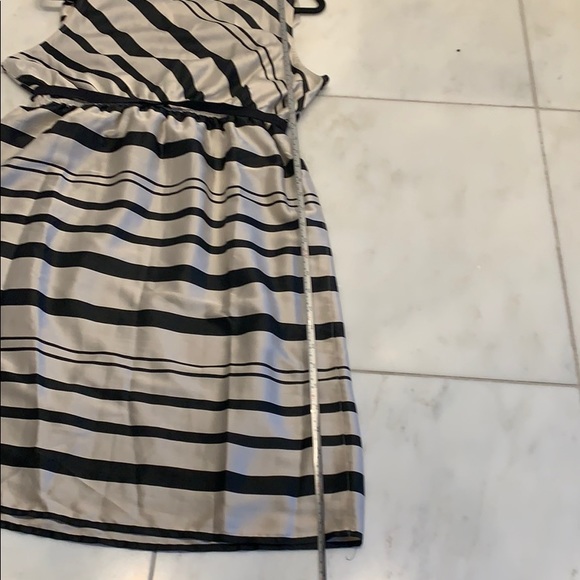 💙💖HP🍼Maternity Motherhood dress worn once. Add a black cardigan for cool days - Picture 6 of 6